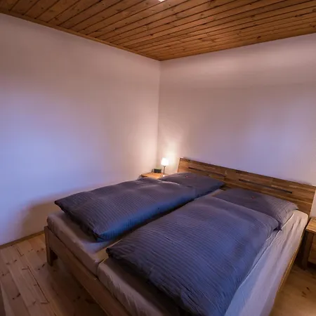 In Der Kraxlhuette Waltersdorf * Bad Schandau