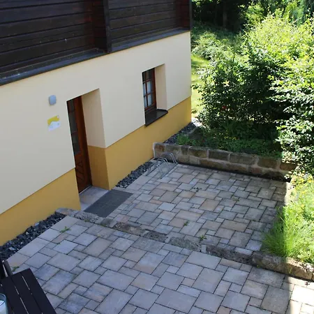 In Der Kraxlhuette Waltersdorf Apartamento *